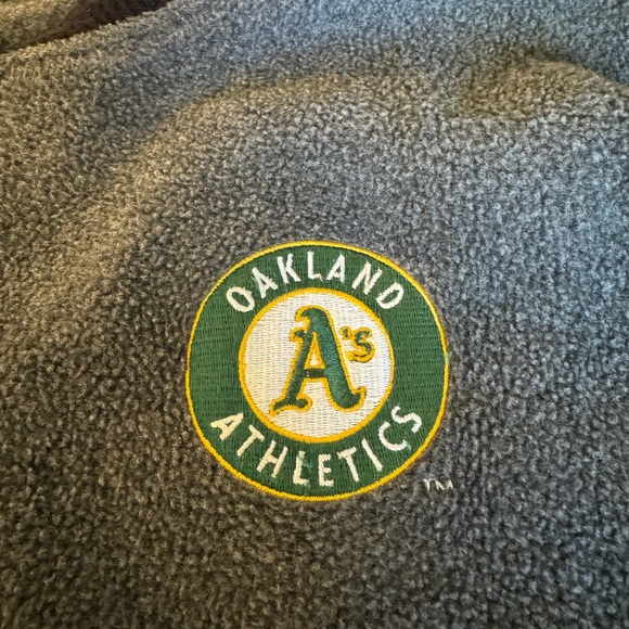 Oakland Athletics Fleece jacket XXL - Picture 2 of 11
